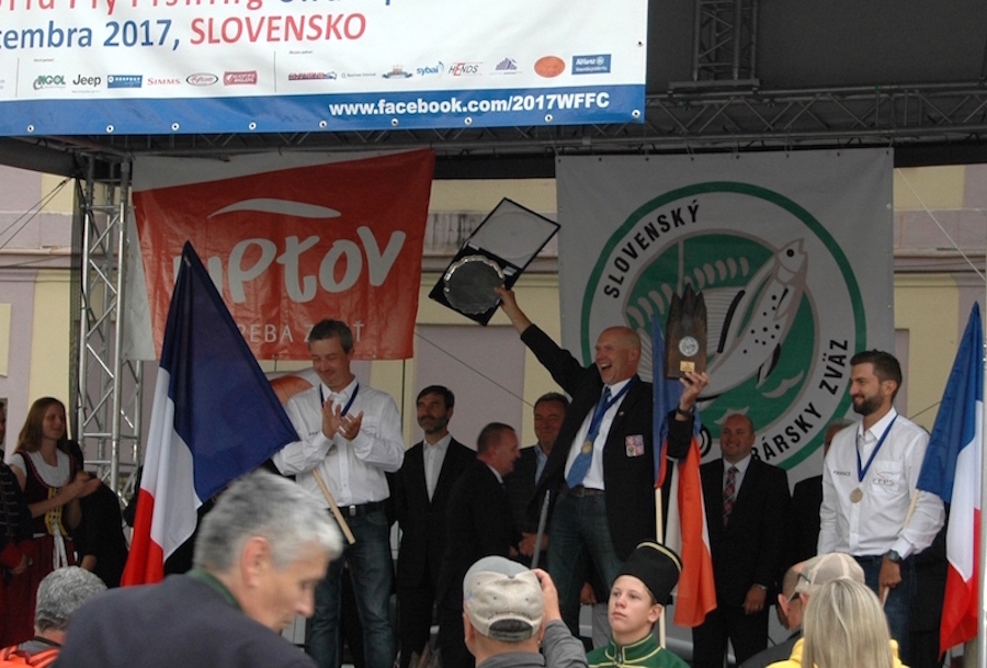 cm2_slov2017_06